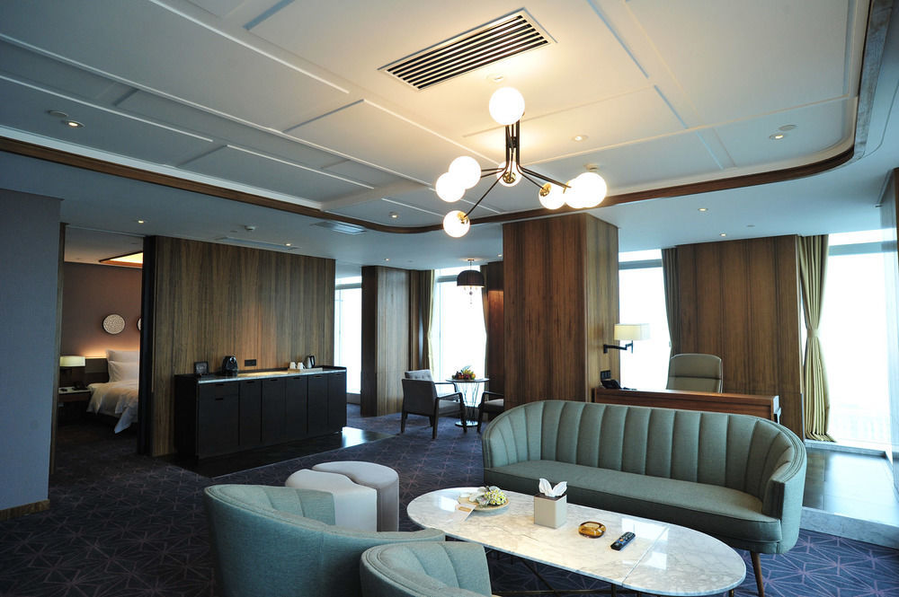 Chongqing The Lotus Hotel Extérieur photo