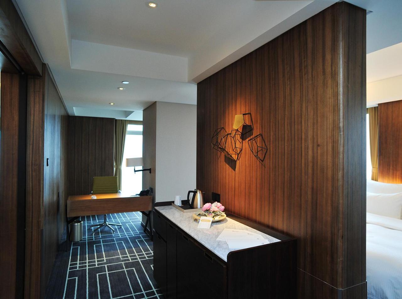 Chongqing The Lotus Hotel Extérieur photo